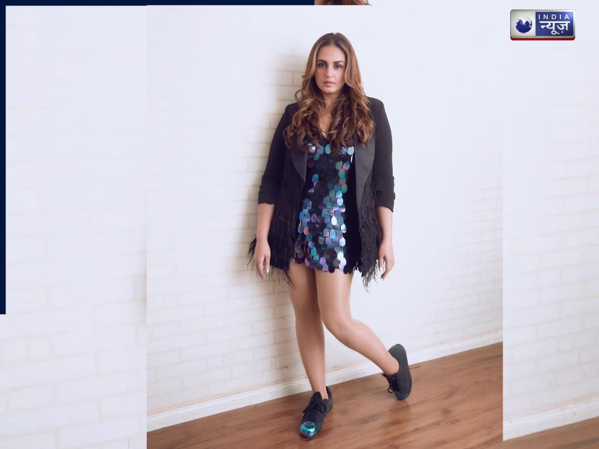 Huma Quereshi Look - Photo Gallery