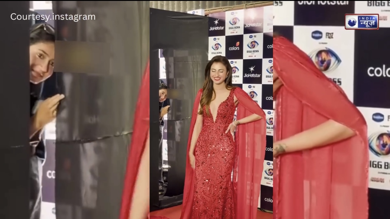 Bigg Boss से निकलते ही Farhana Bhatt ने सुनाई अपनी यह इमोशनल शायरी? देखें वीडियो!