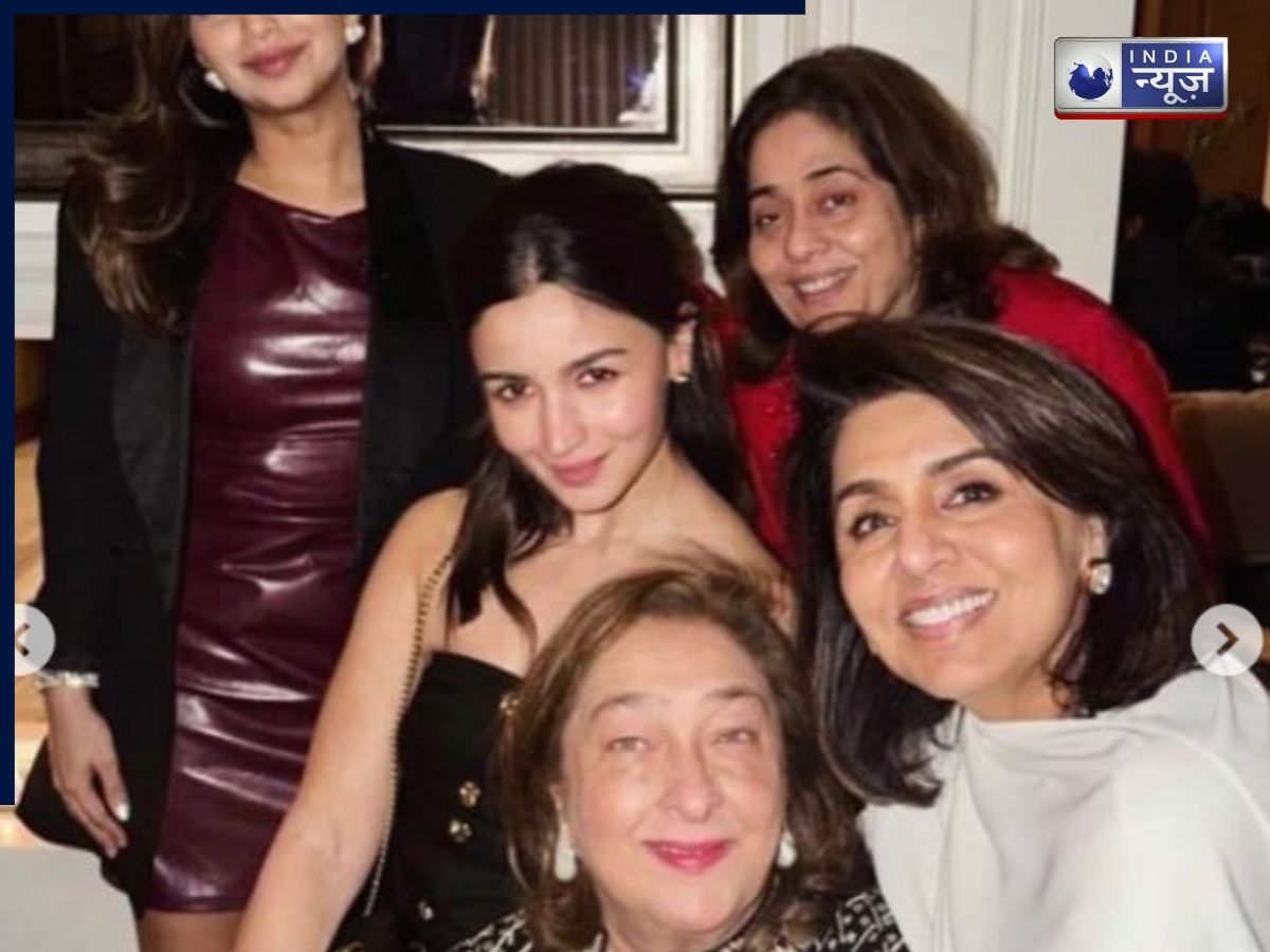Alia Bhat With Mother-in-law Neetu Kapoor - Photo Gallery