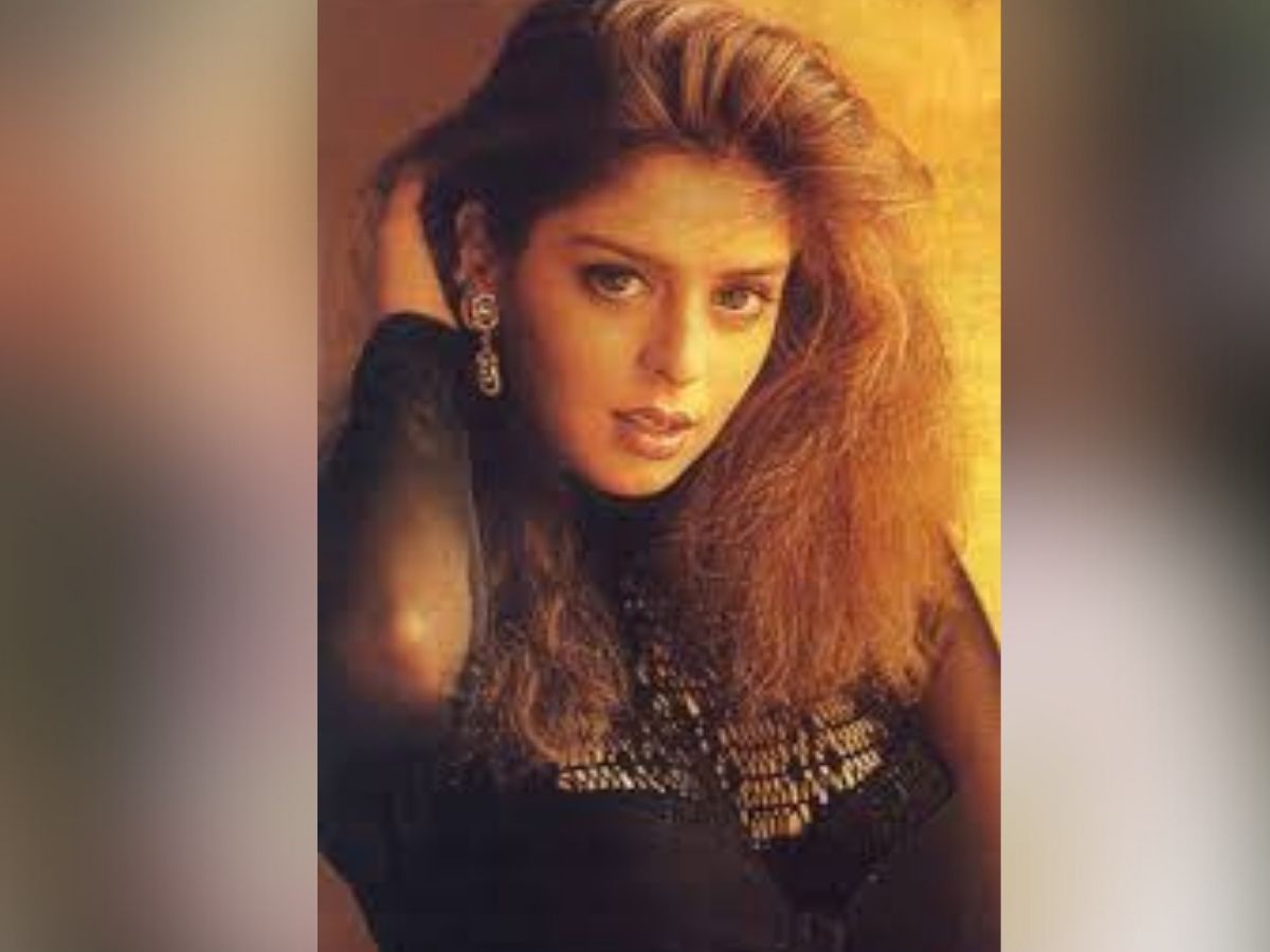 Today is the birthday of 90s popular actress Nagma - Photo Gallery