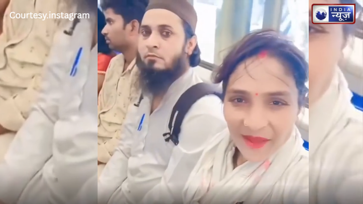 आस्था या जबरदस्ती? Delhi Metro में महिला की ‘जय श्री राम’ वाली जिद पर भड़के लोग, पूछा- ‘ये भारत है या हिंदू राष्ट्र’?