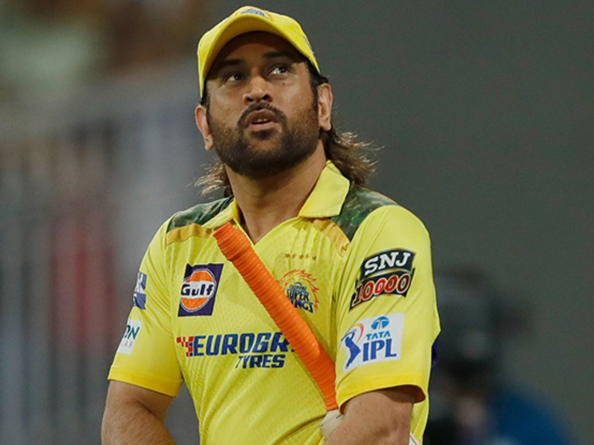 MS Dhoni - Photo Gallery