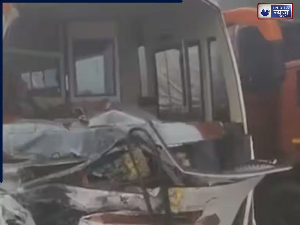 हरियाणा के रेवाड़ी में हाईवे पर घने कोहरे के कारण कई बसों में टक्कर , कई घायल
