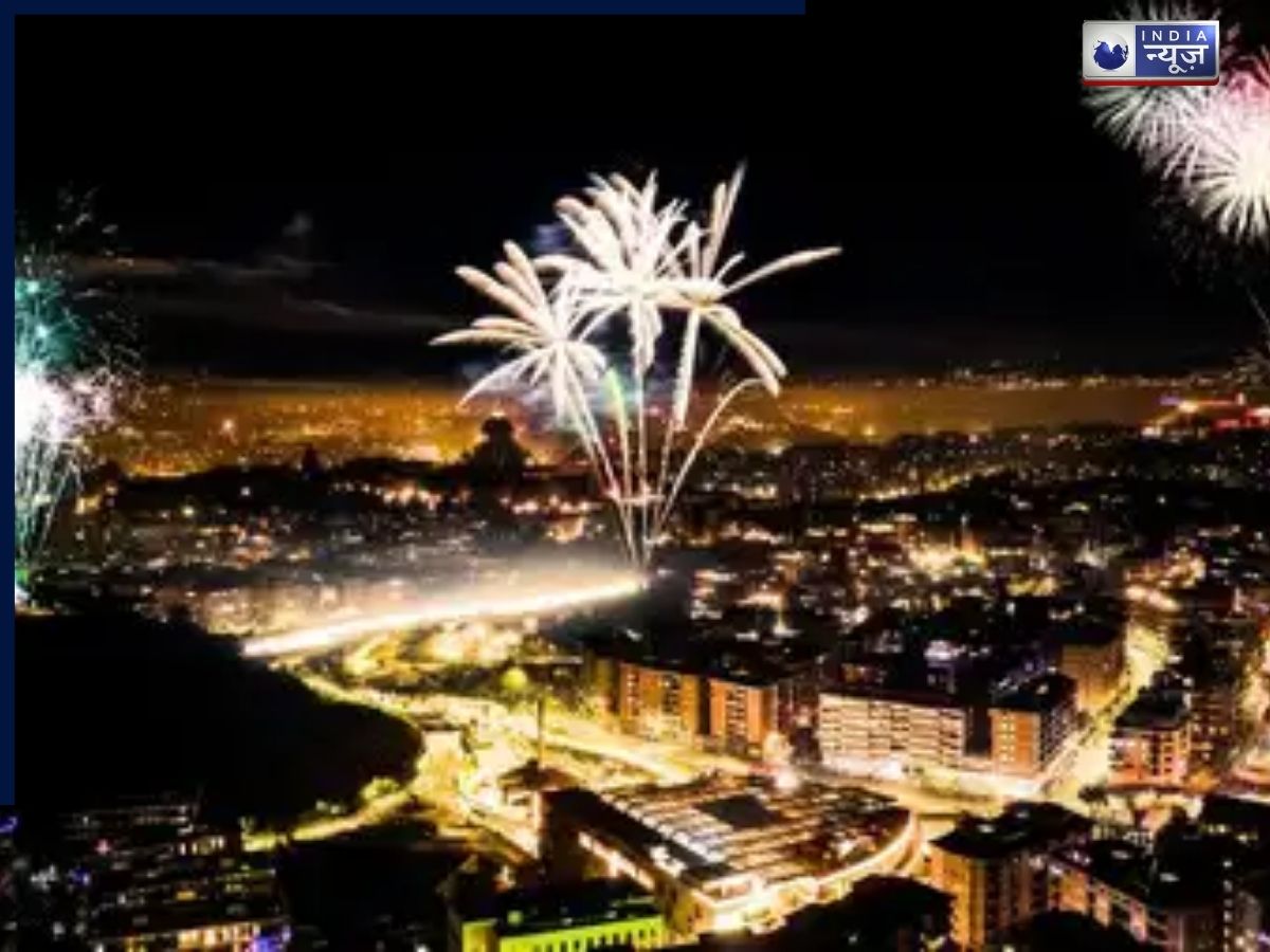 New Year 2026: सनातन तरीके से यूं मनाएं नया साल, भारतीय संदर्भ में क्या है ग्रेगोरियन नव वर्ष का अर्थ