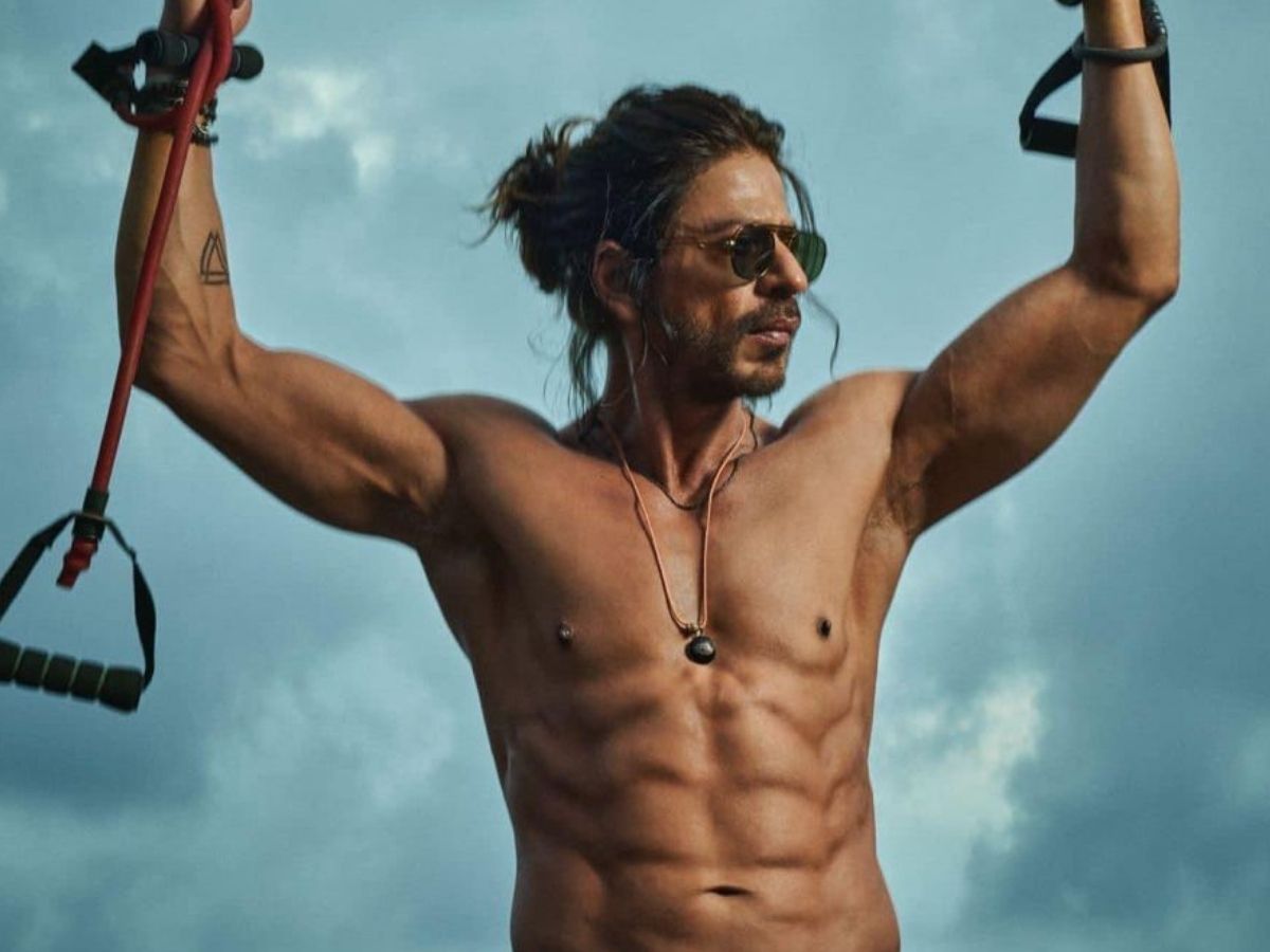 Year-ender 2025: पूरे साल रियल एस्टेट की सुर्खियों में छाए रहे ShahRukh Khan, बने दुनिया के सबसे अमिर एक्टर