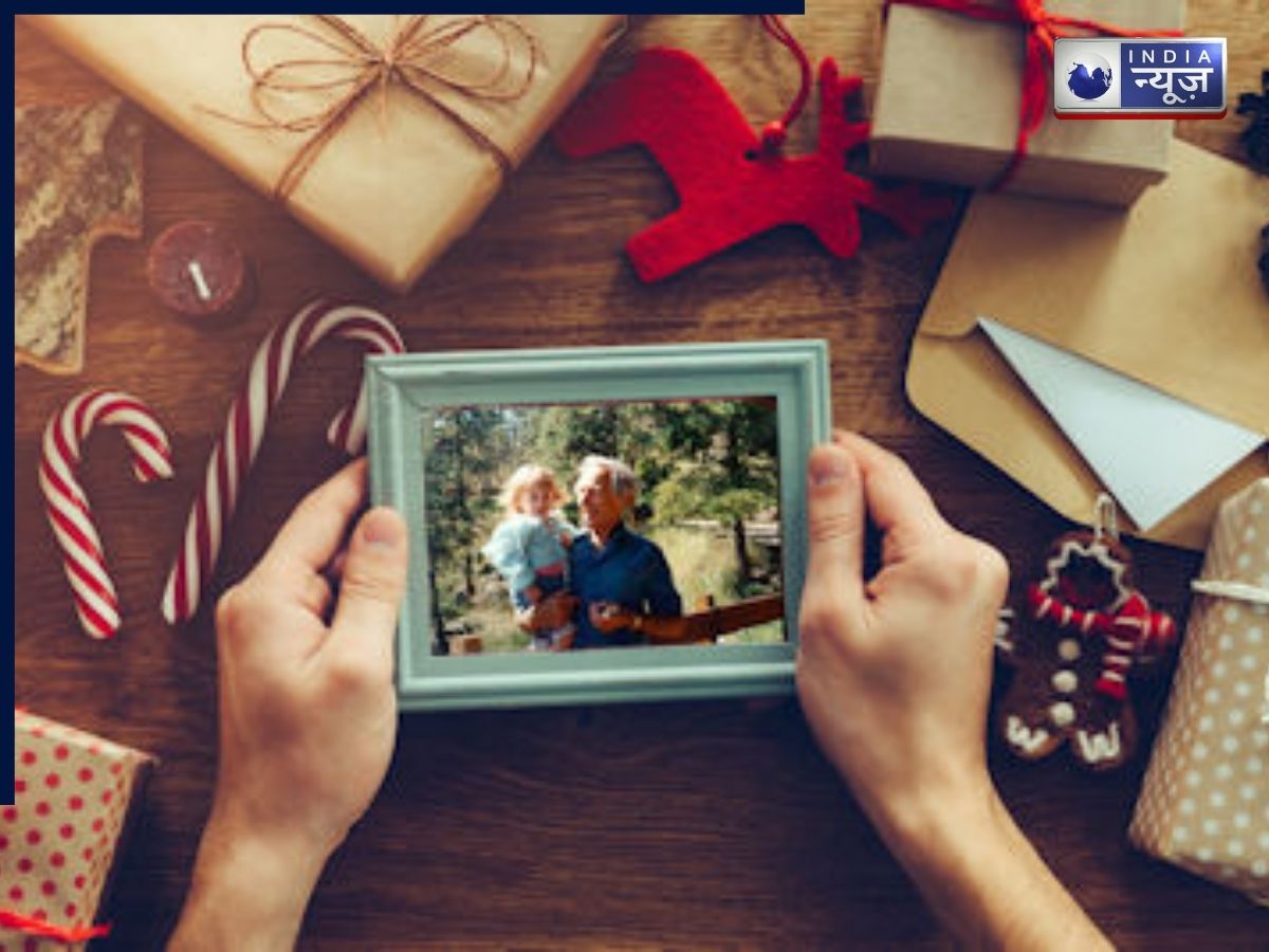 Christmas 2025 Gift Ideas: क्रिसमस पर अपने दोस्तों या परिवारवालों को दें ये खास गिफ्ट, जेब पर भी नहीं पड़ेगा असर - Gallery Image