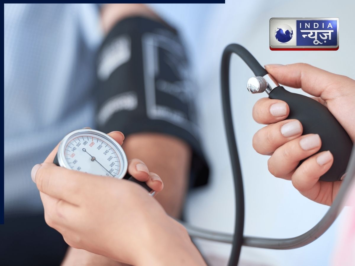 BP Control Tips: रात में पिएं ये 3 ड्रिंक्स, सुबह ब्लड प्रेशर नैचुरली हो जाएगा कम,‌ हाइपरटेंशन वालों के लिए गेम-चेंजर टिप्स!