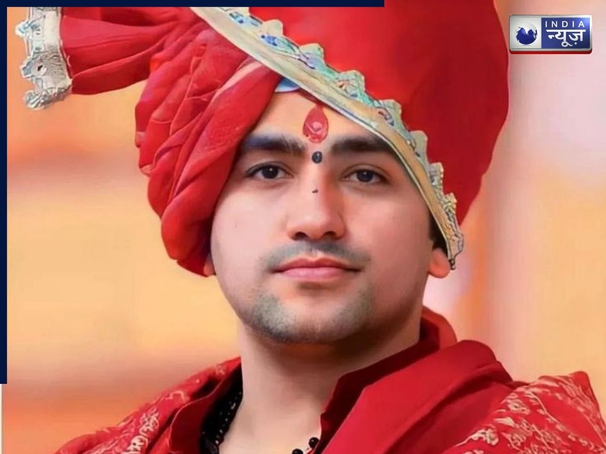 Dhirendra Shastri: बागेश्वर बाबा करेंगे भूतों पर पीएचडी,जानिए किस यूनिवर्सिटी में चलता है ‘भूत विद्या’ का अनोखा कोर्स