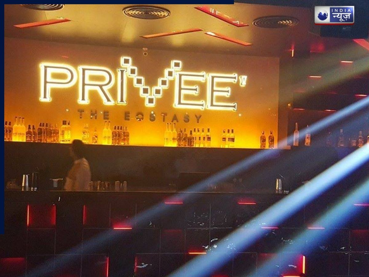 Privee (Shangri-La Eros) - Photo Gallery