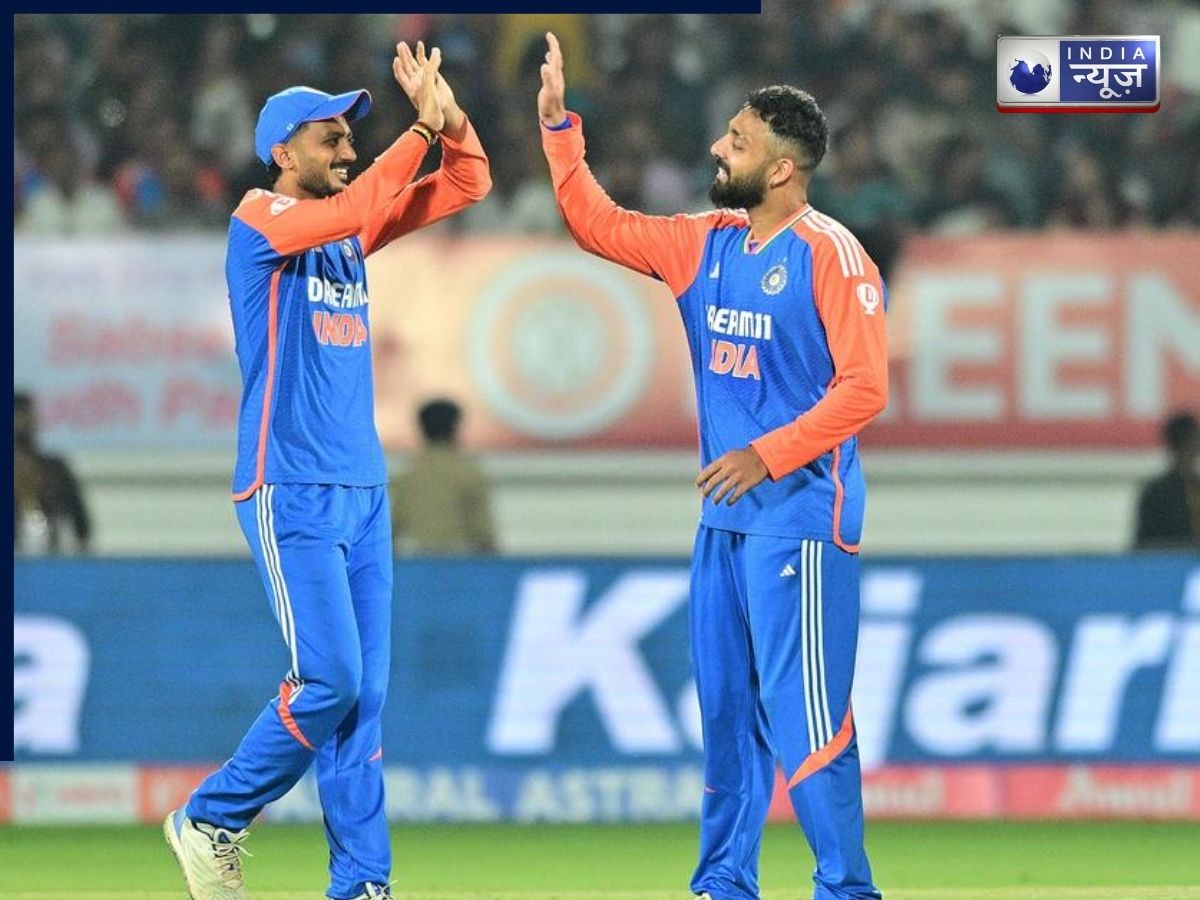 T20 WC 2026: टीम इंडिया में 4 फिरकी गेंदबाज शामिल, कैसे दुश्मन टीम भेदेगी इन खिलाड़ियों का चक्रव्यूह? आंकड़े कर देंगे हैरान - Gallery Image