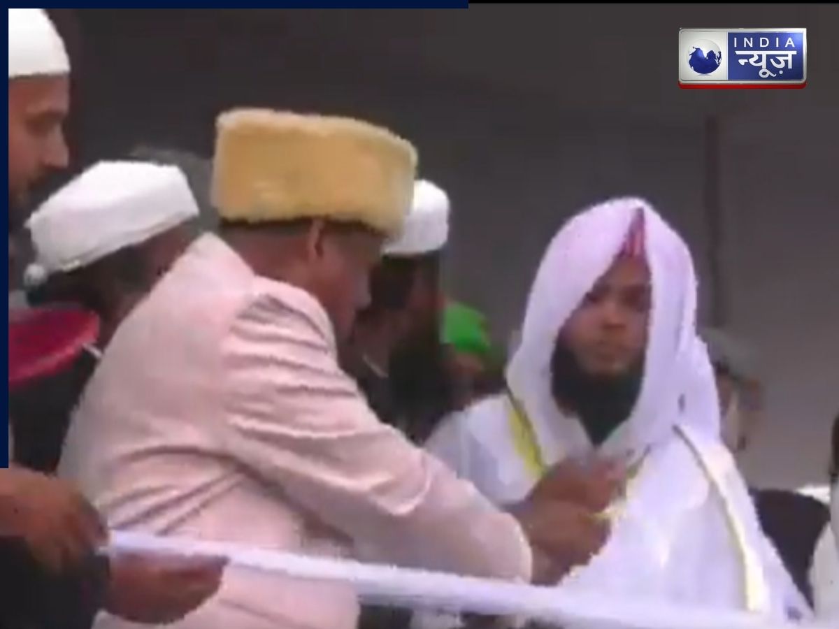 सस्पेंड TMC विधायक हुमायूं कबीर ने रखीं बंगाल में बाबरी मस्जिद की नींव, BJP और तृणमूल कांग्रेस के बीच तीखी जुबानी जंग