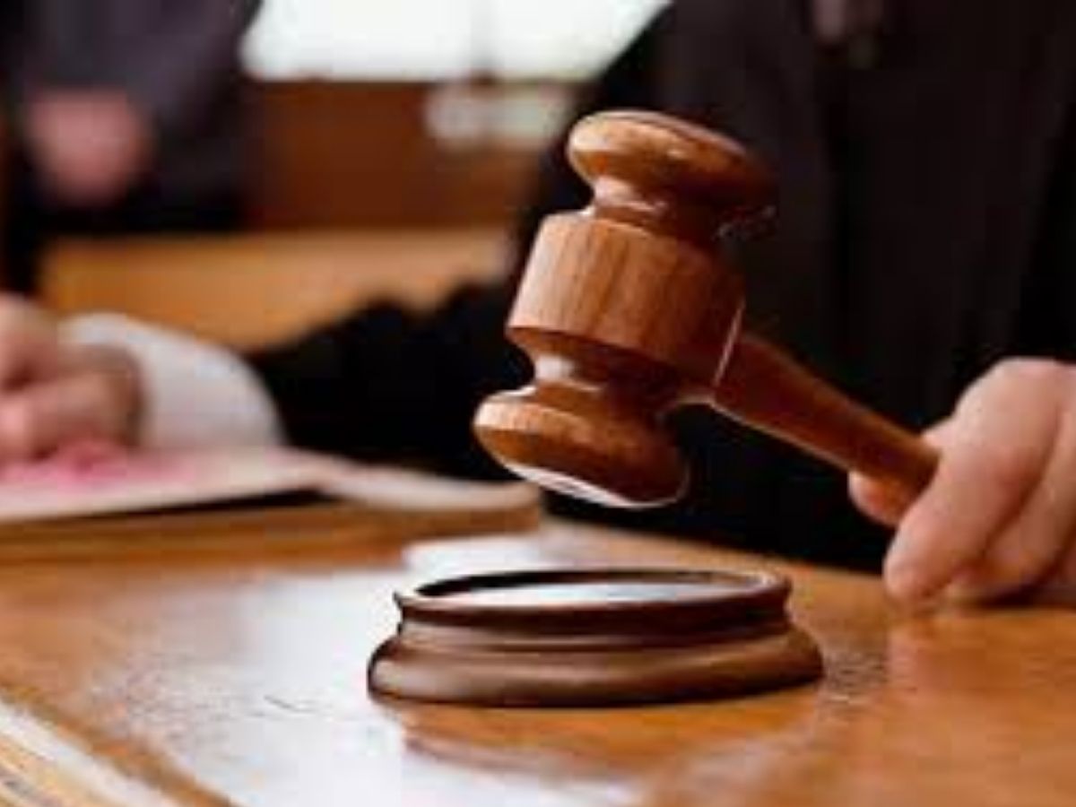 क्या किसी महिला की सहमति के बिना उसका वीडियो-फोटो लेना क्राइम है? सुप्रीम कोर्ट की नई रूलिंग से समझें…कब माना जाएगा निजता का हनन! - Gallery Image