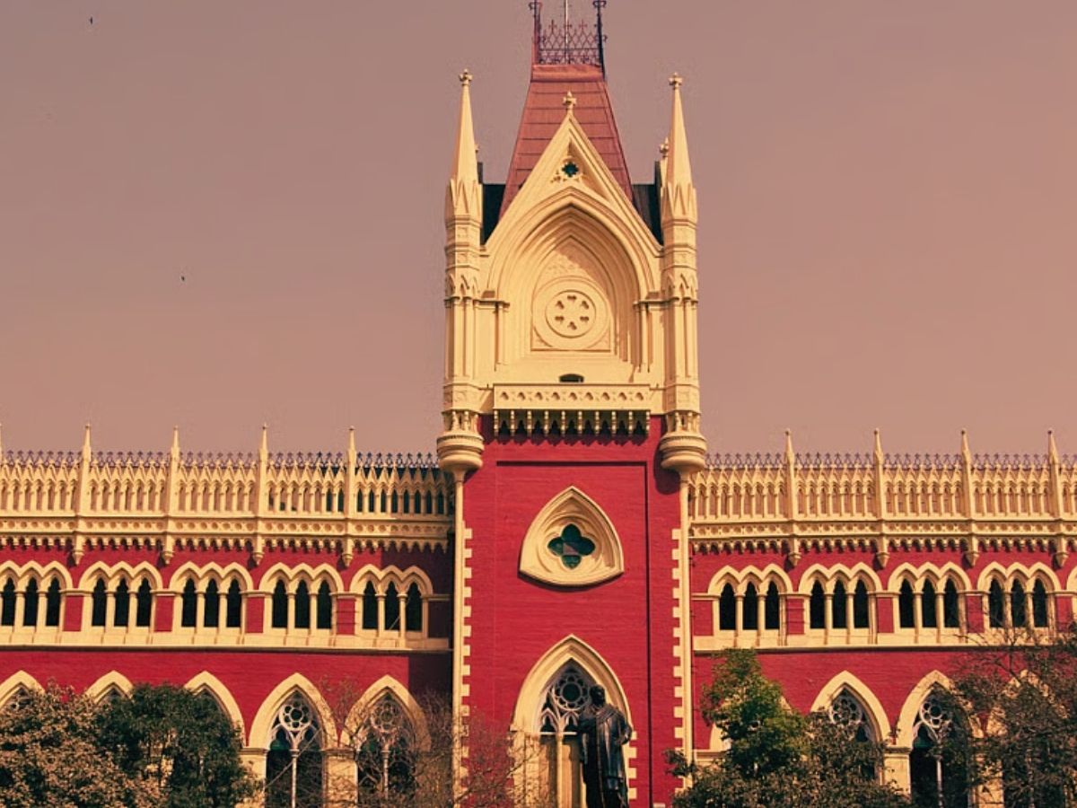 क्या किसी महिला की सहमति के बिना उसका वीडियो-फोटो लेना क्राइम है? सुप्रीम कोर्ट की नई रूलिंग से समझें…कब माना जाएगा निजता का हनन! - Gallery Image