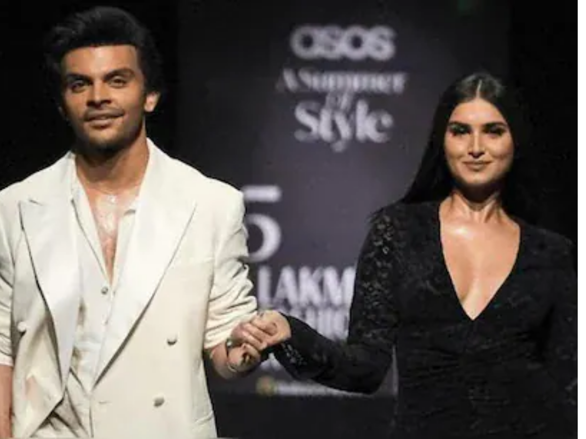 tara and veer - Photo Gallery