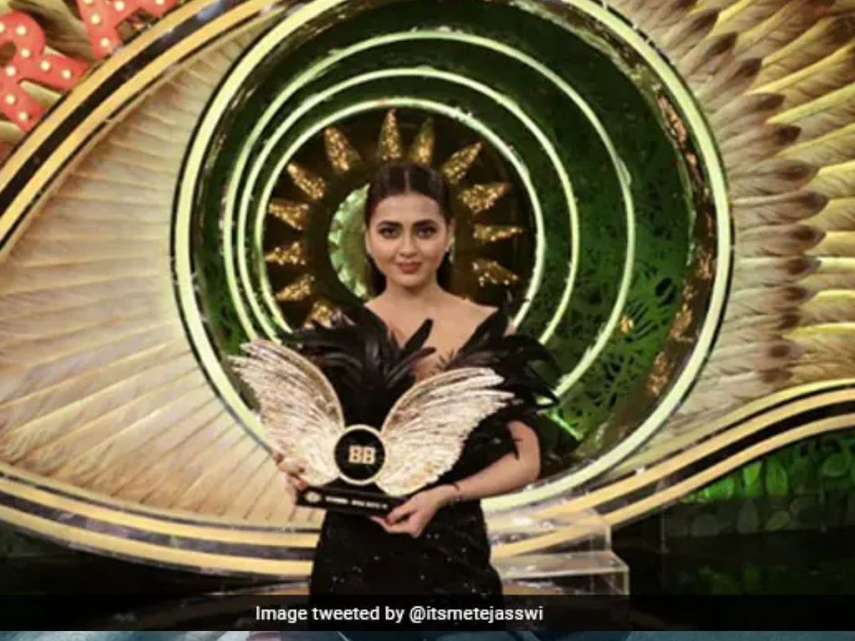 Tejaswi Prakash Bigg Boss 15 Winner: तेजस्वी प्रकाश ने किसे हराकर जीता था बिग बॉस-15? कितने मिले थे पैसे? यहां जानें फुल डिटेल