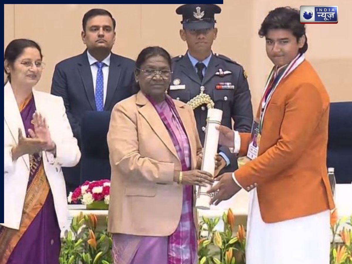 ‘बिहार के लाल’ का दिल्ली में सम्मान… राष्ट्रपति ने वैभव सूर्यवंशी को दिया राष्ट्रीय बाल पुरस्कार, PM से भी मिलेंगे वैभव