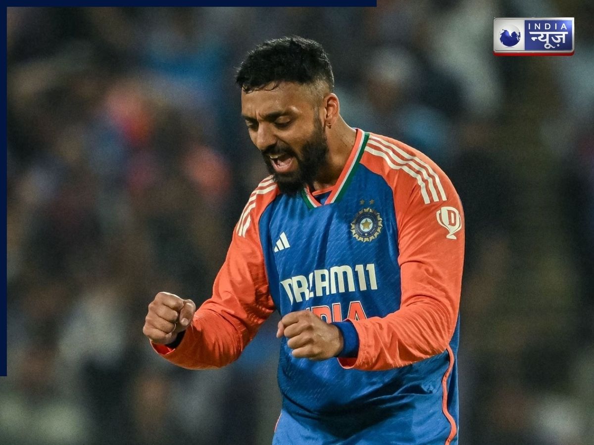 T20 WC 2026: टीम इंडिया में 4 फिरकी गेंदबाज शामिल, कैसे दुश्मन टीम भेदेगी इन खिलाड़ियों का चक्रव्यूह? आंकड़े कर देंगे हैरान - Gallery Image