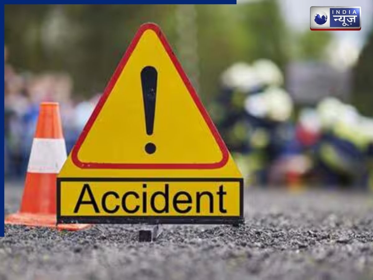 यमुना एक्सप्रेस पर बड़ा हादसा, 7 बसें और 3 कारें टकराईं,कई लोगों की जलकर मौत