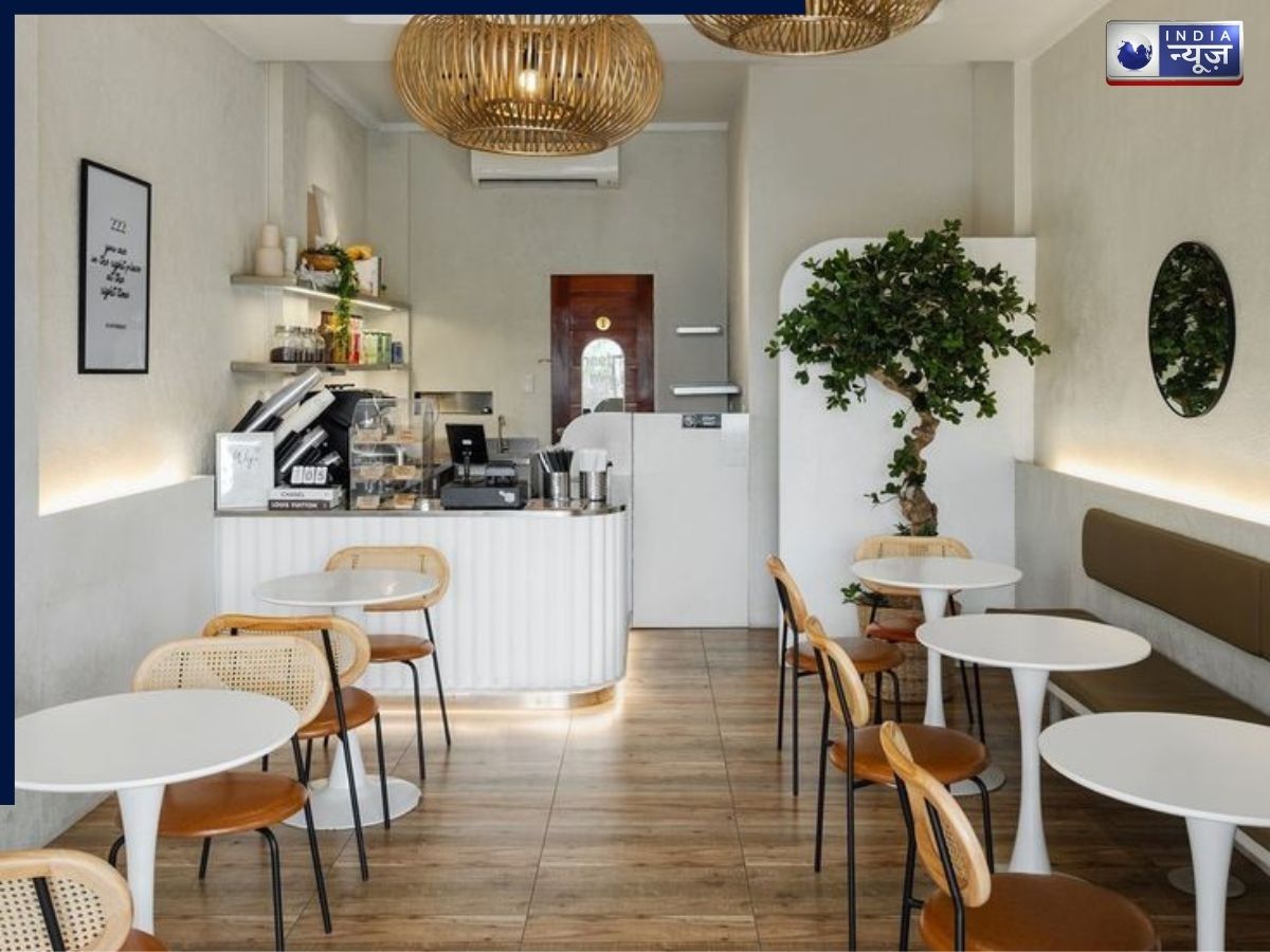 Minimal Cafe Interiors in Saket - Photo Gallery