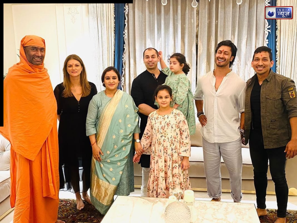 prateek yadav family - Photo Gallery