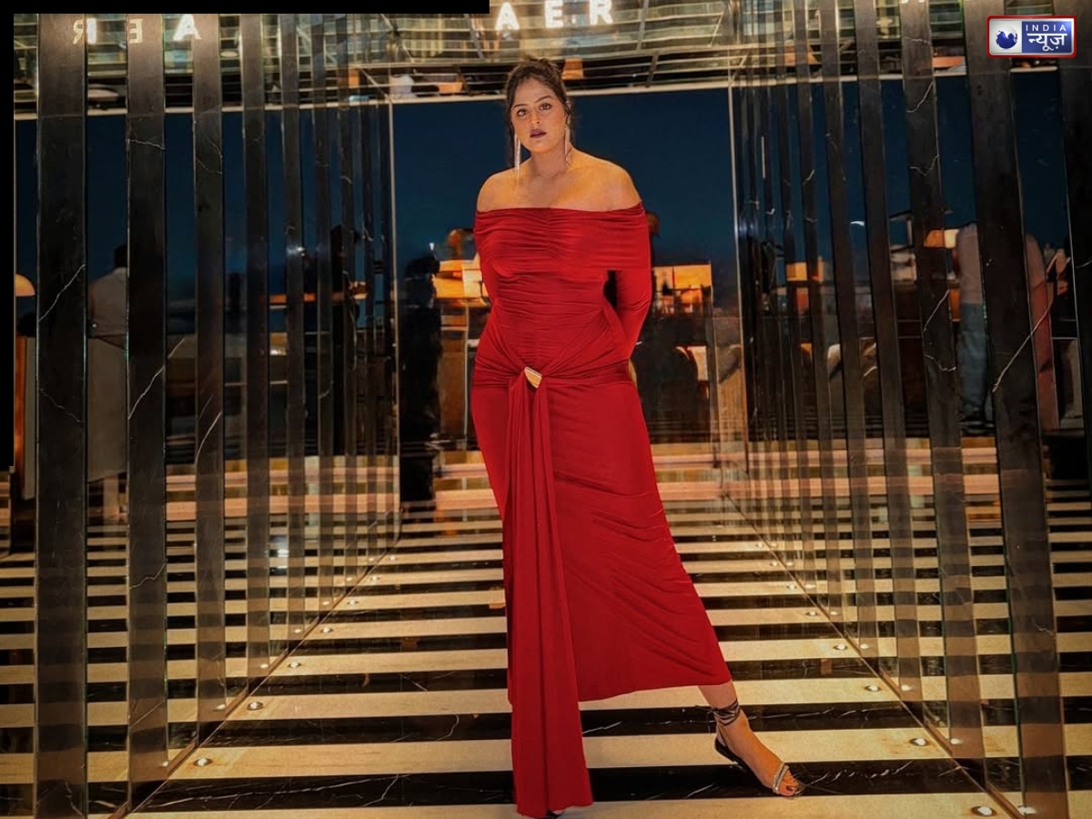 Yamini Singh's big statement regarding Pawan Singh, Akshara Singh and Khesari Lal - Photo Gallery