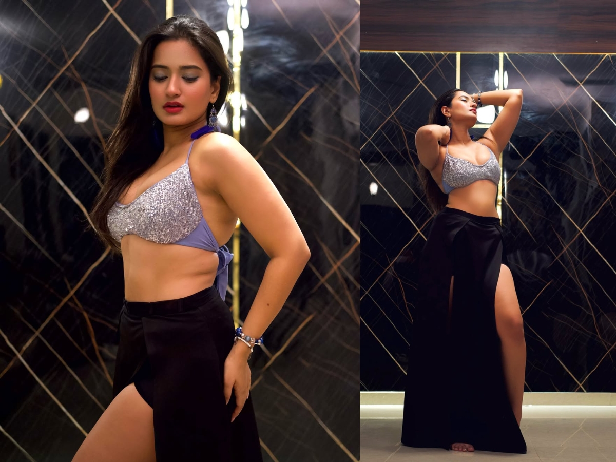 Popularity gained through social media - Photo Gallery