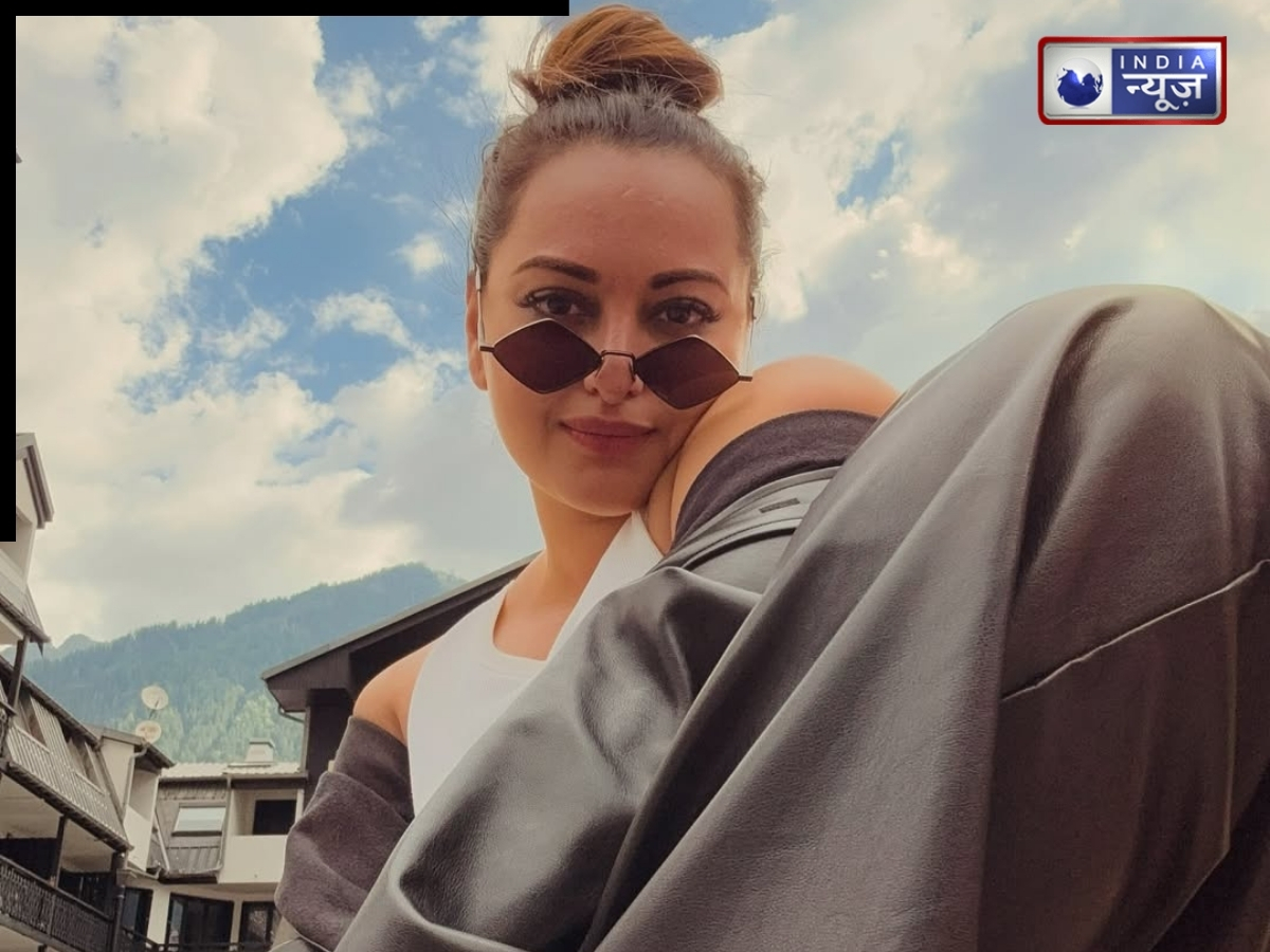 सोनाक्षी सिन्हा का स्किनकेयर रूटीन: चमकती स्किन का आसान तरीका - Gallery Image