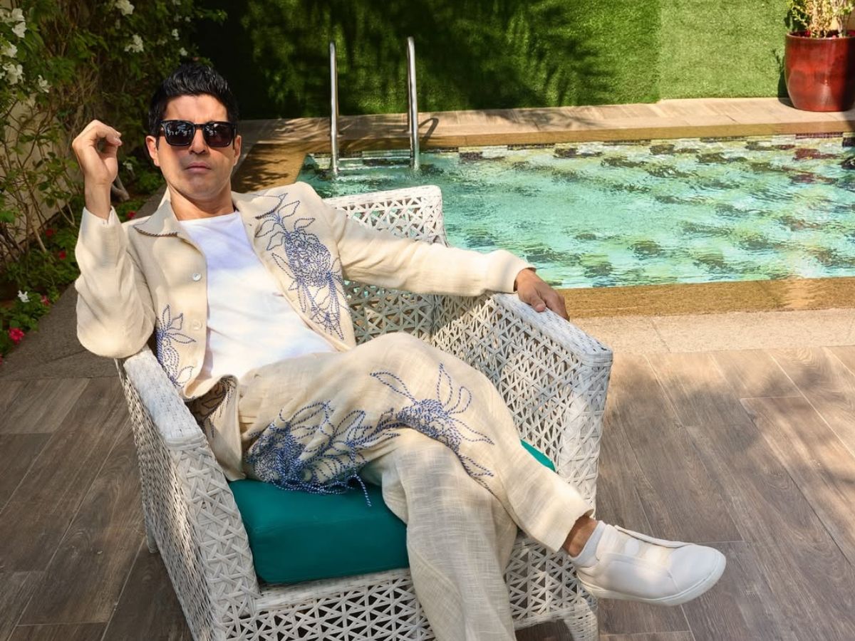 Farhan Akhtar's stepmother is his support system - Photo Gallery