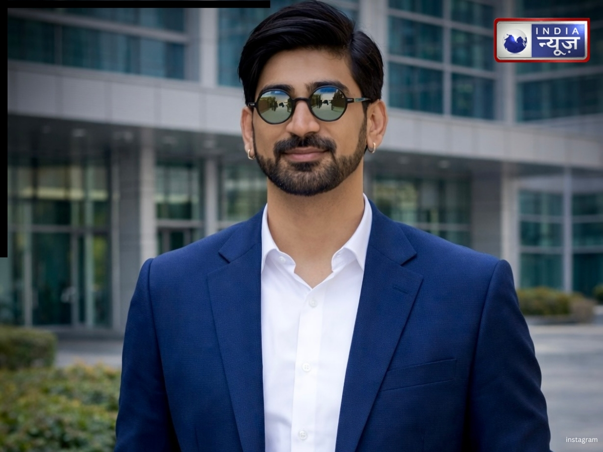 Mrinal Thakur was in a relationship with Sharad Tripathi - Photo Gallery