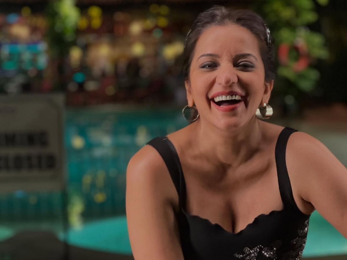 Monalisa started working from 10th class due to poverty. - Photo Gallery