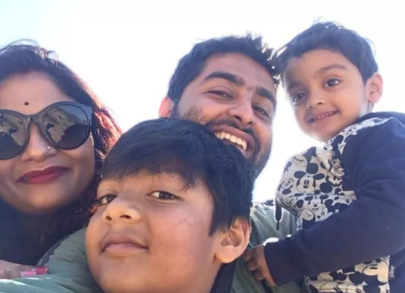 What is the power behind the scenes? - Photo Gallery