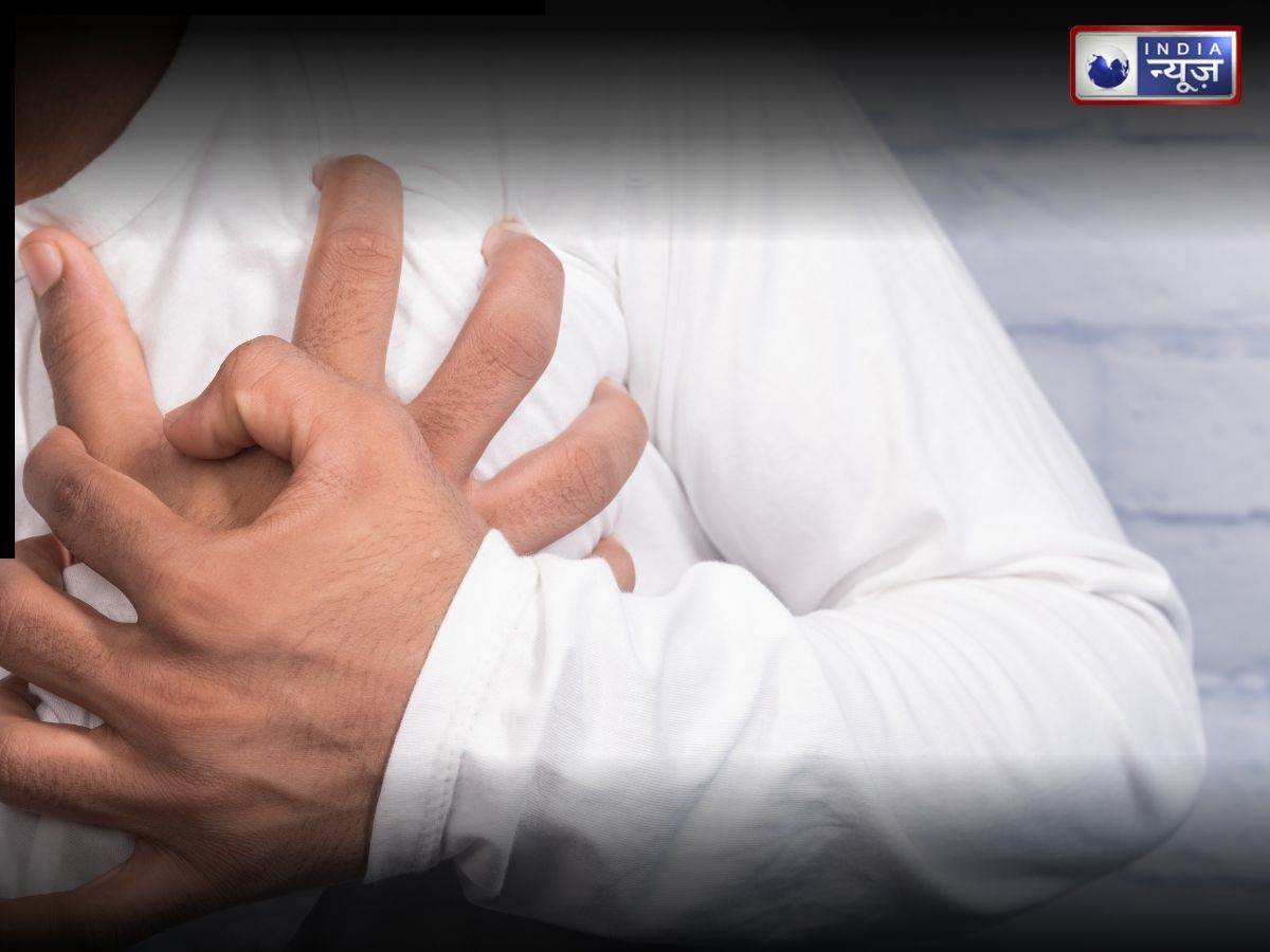 Heart Attack: ये वो 9 लक्षण… जो दिल का दौरा पड़ने से 1 महीने पहले शरीर में दिखाई देते हैं! सावधान रहें - Gallery Image