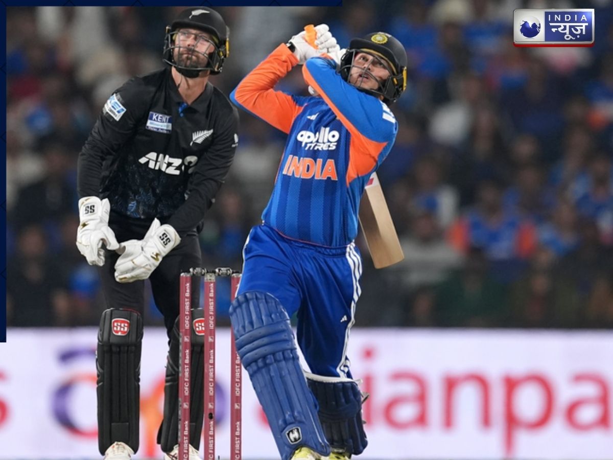 IND vs NZ: T20I में अभिषेक शर्मा बने ‘सिक्सर किंग’, अपने गुरु युवराज सिंह को भी छोड़ा पीछे