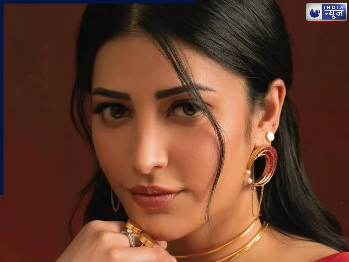 Shruti Haasan Turns 40: 40 की उम्र में भी फिटनेस की क्वीन हैं श्रुति हासन! जानिए उनके फेवरेट चीट मील्स, डाइट सीक्रेट्स और हेल्दी लाइफस्टाइल का पूरा राज