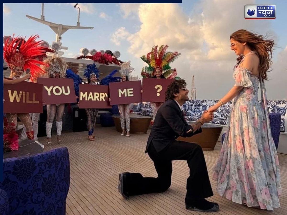 Romantic Yacht Proposal - Photo Gallery