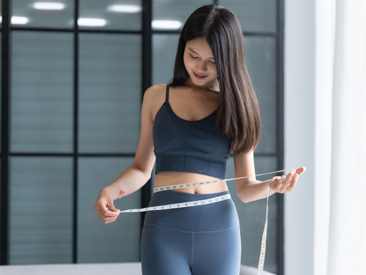 Back Pain: बैक पेन का हो जाएगा अंत! बस डॉक्टर के बताए 5 आसान रुटीन करें फॉलो, बुढ़ापे तक नहीं होगी परेशानी - Gallery Image