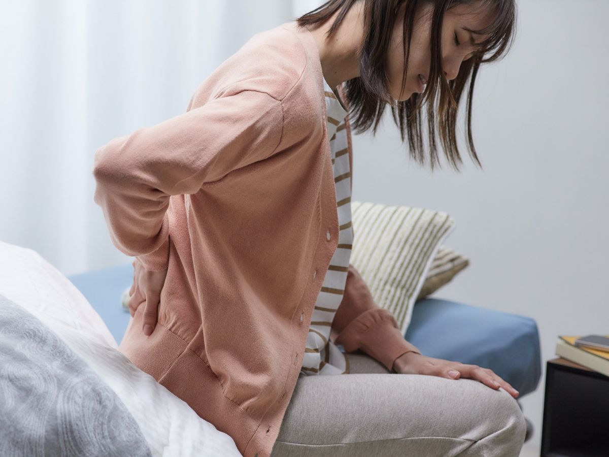 Back Pain: बैक पेन का हो जाएगा अंत! बस डॉक्टर के बताए 5 आसान रुटीन करें फॉलो, बुढ़ापे तक नहीं होगी परेशानी - Gallery Image