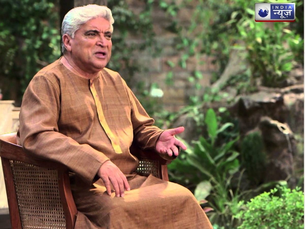 जावेद अख्तर का बड़ा बयान,बोले- पुराने गाने चुराना ‘दिमाग का खालीपन’