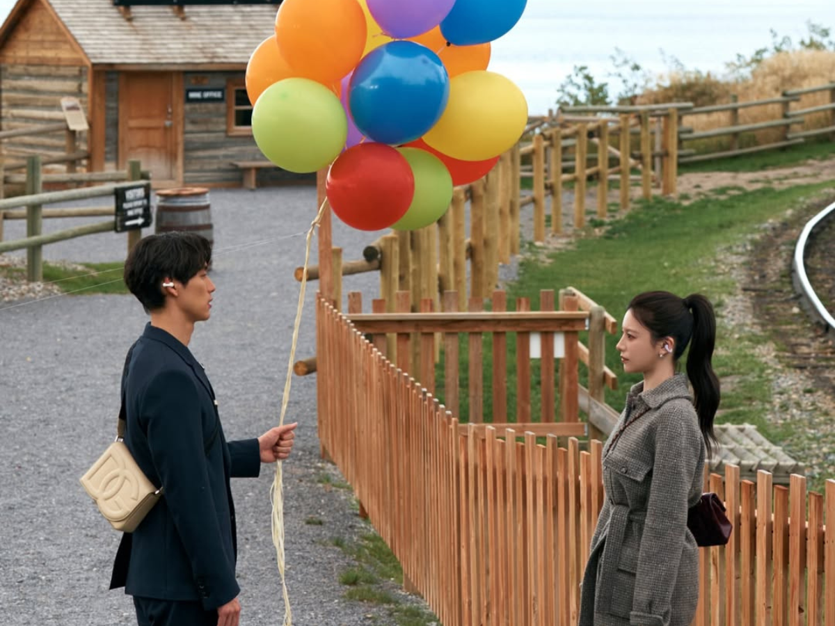 Can This Love Be Translated - Photo Gallery