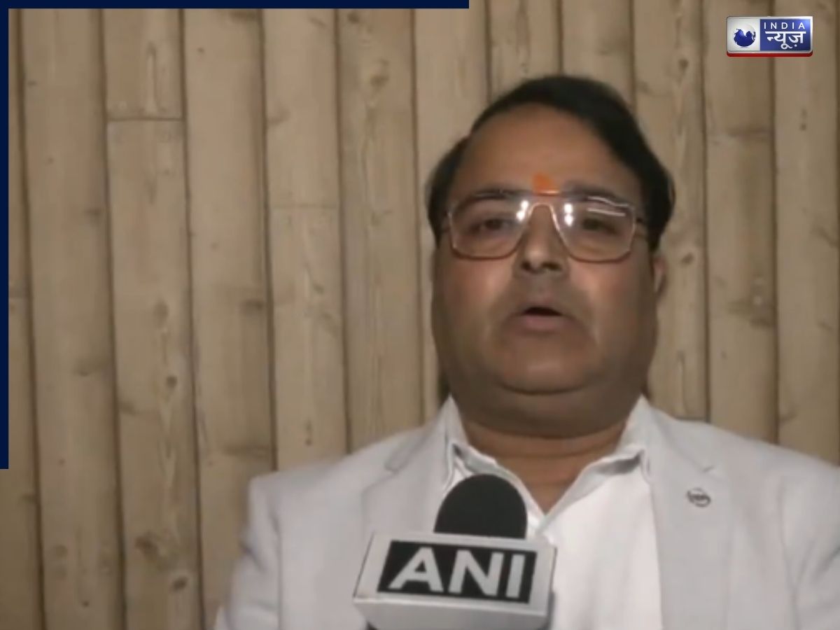 कौन हैं यूपी का GST अधिकारी, जो सीएम योगी आदित्यनाथ का अपमान नहीं कर सका बर्दाश्त? पत्नी को फोन कर उठाया बड़ा कदम