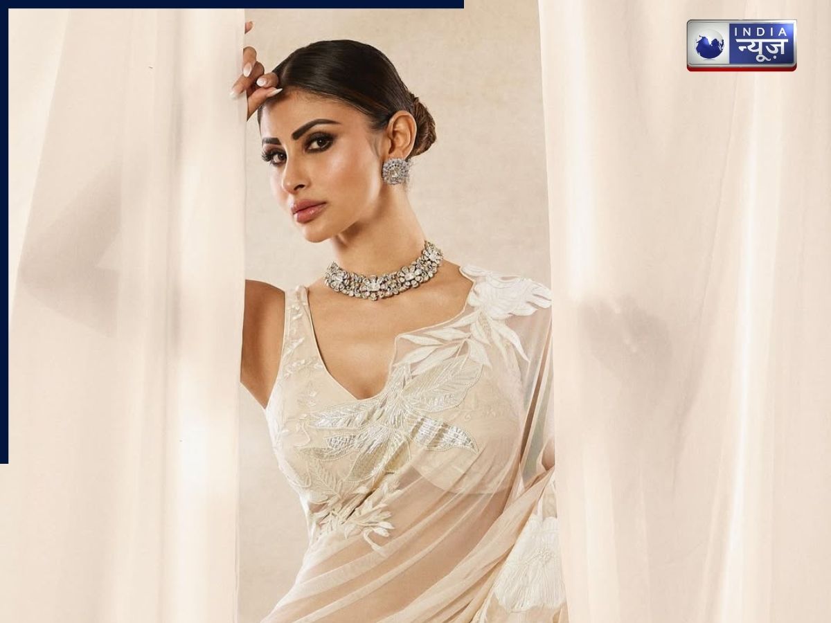 Mouni Roy - Photo Gallery