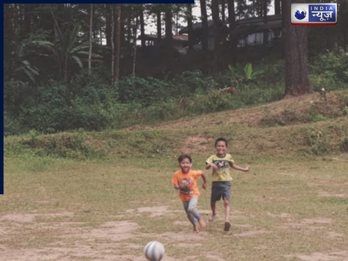 ‘स्टैंडर्ड से नीचे’ कहकर बहिष्कार: नौकर के बच्चे से दोस्ती पर संस्थापक के बेटे का बहिष्कार, जयपुर संस्थापक का खुलासा