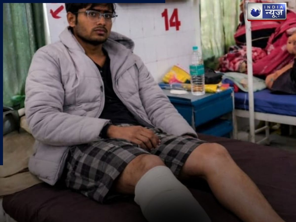 डॉक्टर बनने का ये कैसा पागलपन! NEET में आरक्षण के लिए छात्र ने खुद के साथ खेला ‘खूनी’ खेल, इसे देख हर कोई है दंग!