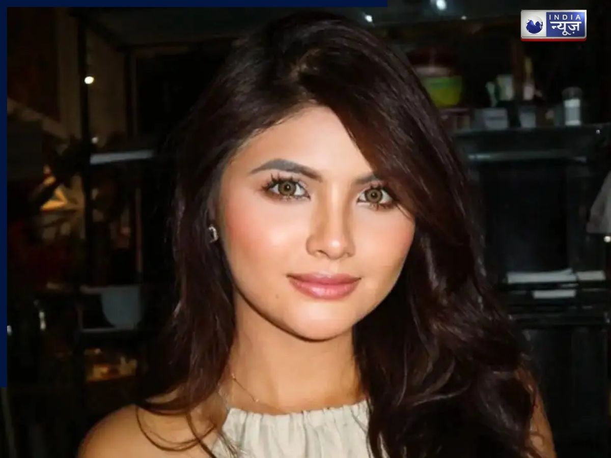 Malaysian actress Amy Nur Tinie receives land, property, and a hefty allowance as part of her marriage settlement - Photo Gallery