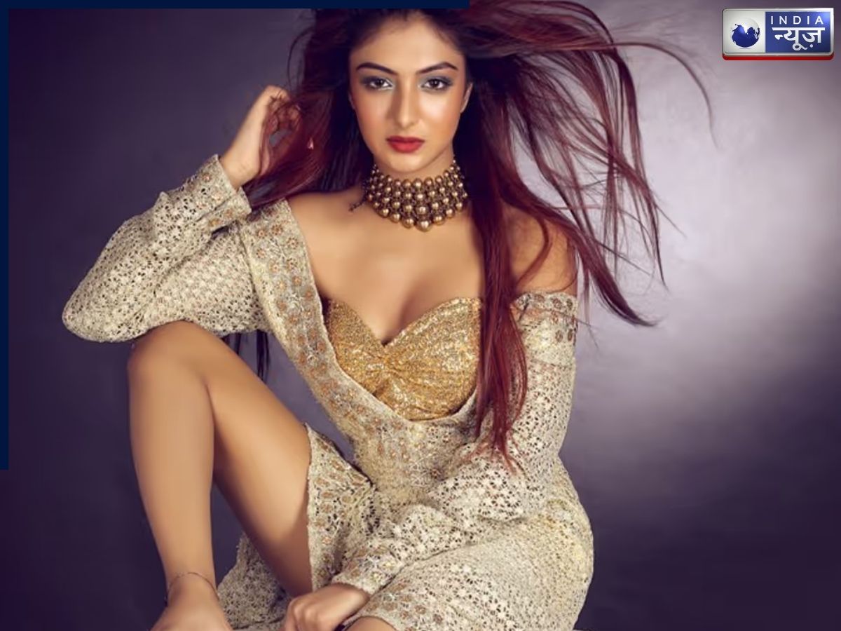 Khushi Mukherjee Net Worth - Photo Gallery