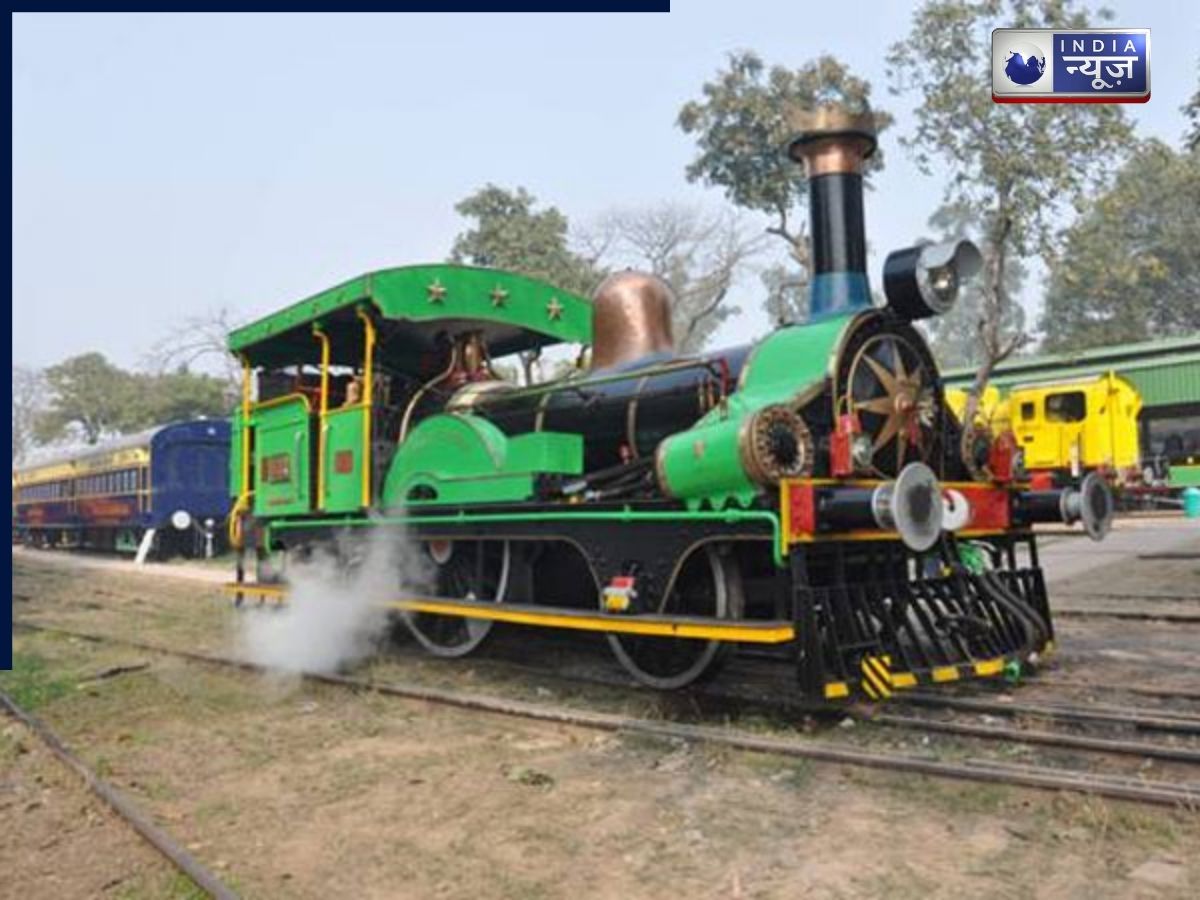 How much seats in Fairy Queen Locomotive - Photo Gallery