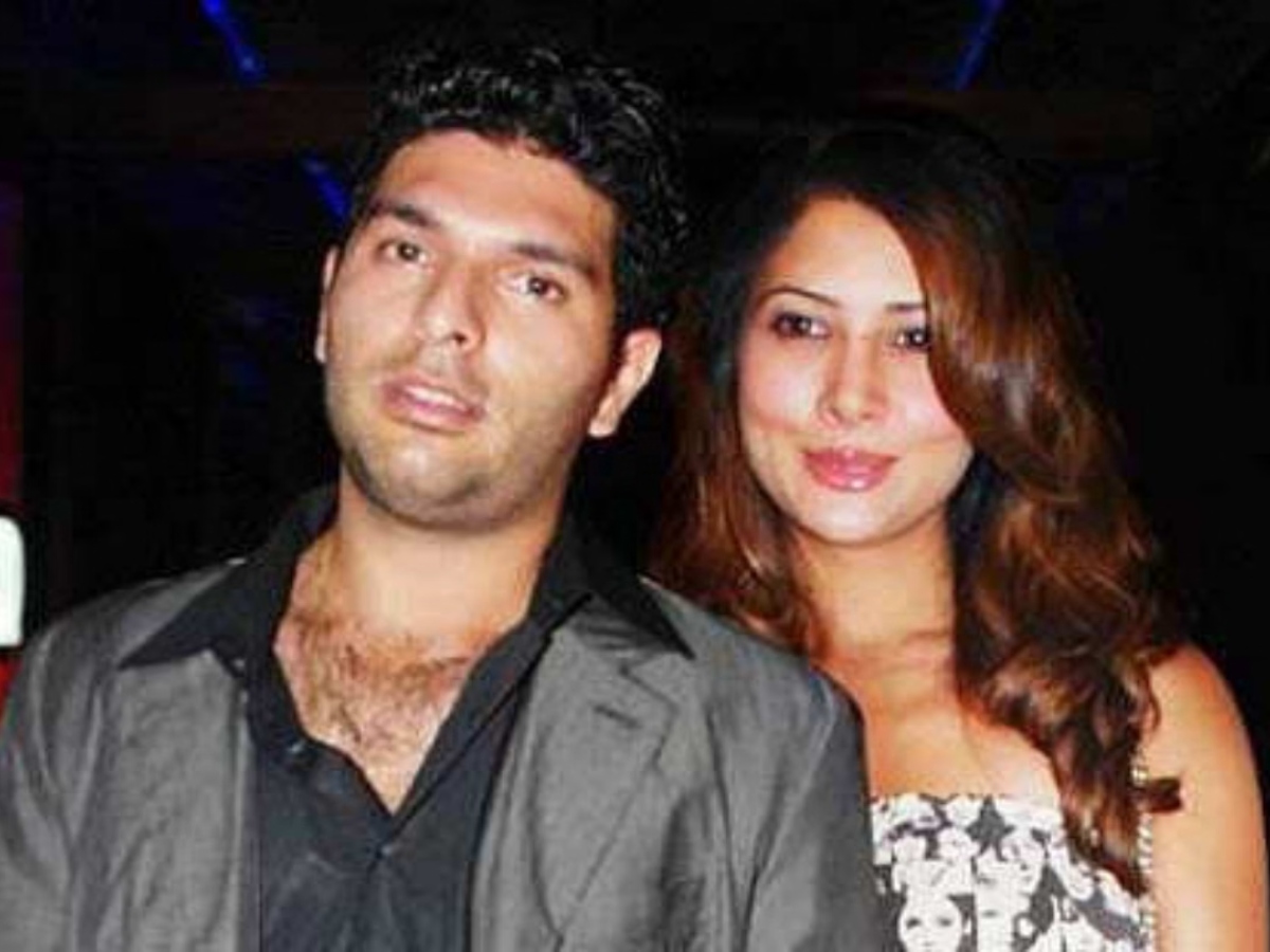 Kim Sharma Love Story: चार साल की मोहब्बत, फिर क्यों टूटा युवराज सिंह-किम शर्मा का रिश्ता? क्या खुद एक्ट्रेस थीं वजह ! - Gallery Image