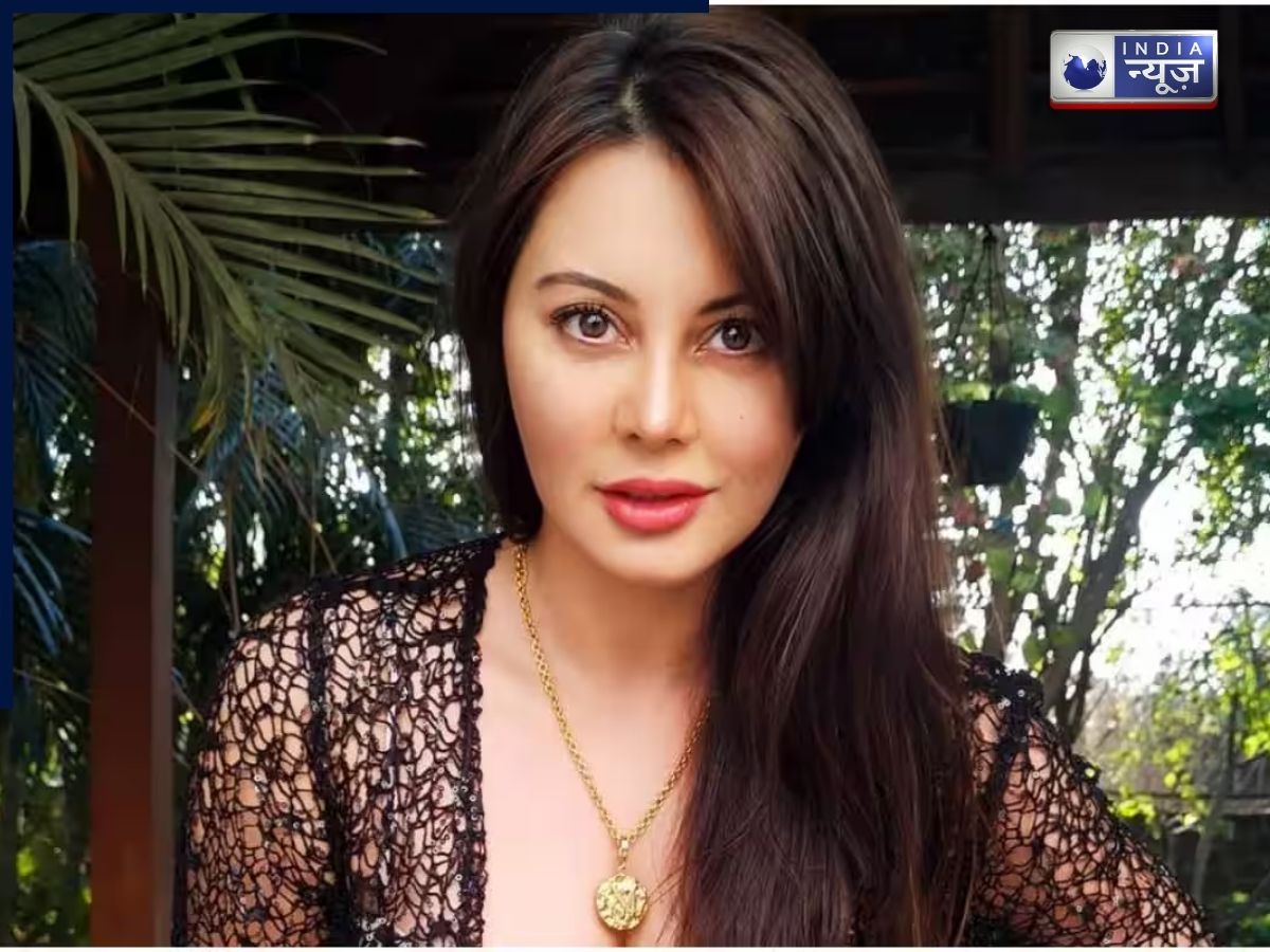 Minissha Lamba - Photo Gallery