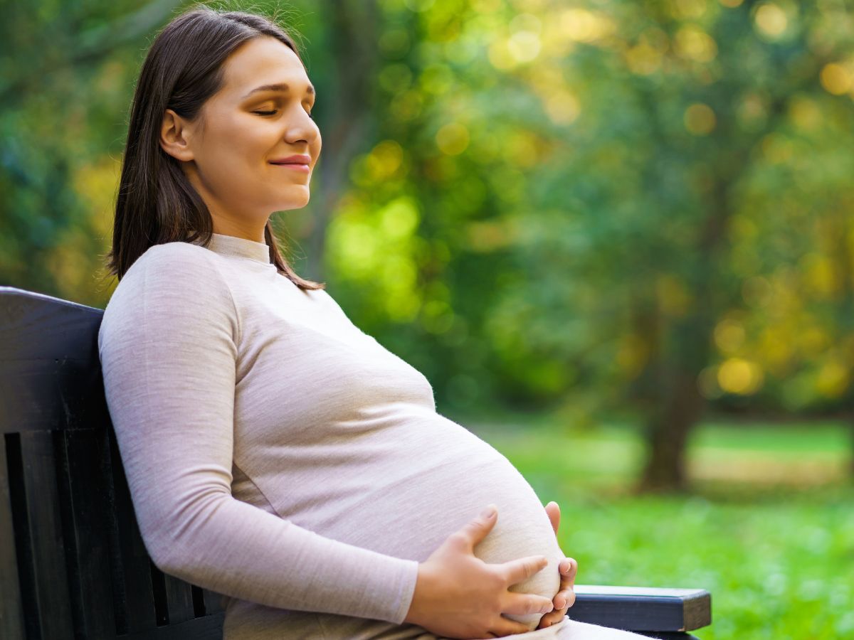 प्रेग्नेंसी में मॉर्निंग वॉक जरूरी क्यों? डॉक्टर ने बताए 5 चौंकाने वाले फायदे, सुनेंगी तो आप कर देंगी शुरू - Gallery Image