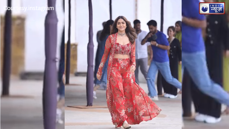 Mrunal Thakur के किलर ट्रेडिशनल लुक ने उड़ाए फैंस के होश, इंटरनेट पर मची सनसनी!